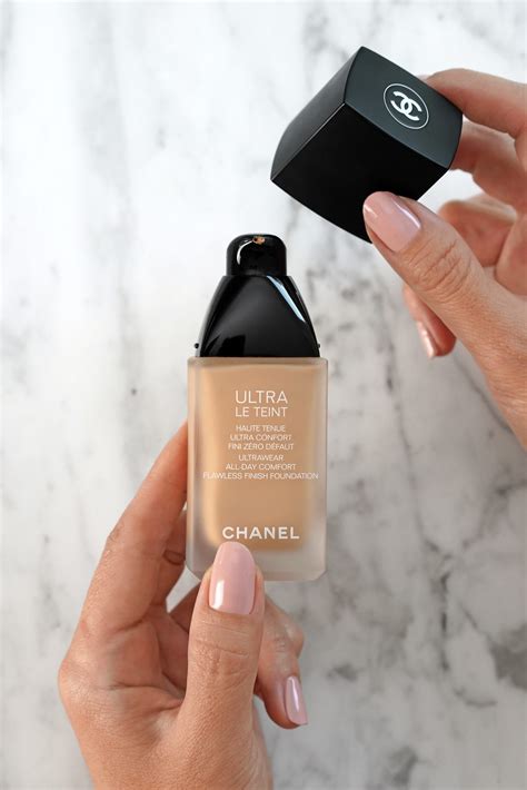 chanel le teint ultra 10 beige|chanel ultra le teint swatches.